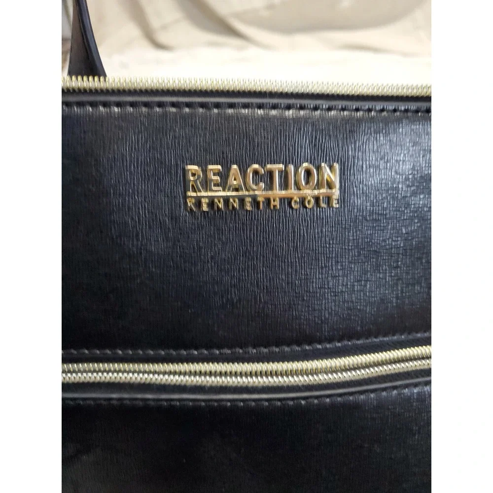 Kenneth Cole Reaction Black Laptop Computer Large Bag Tote Classic Minimalist